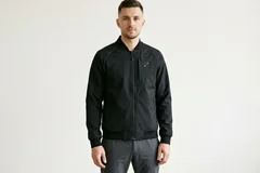 Технический softshell-бомбер