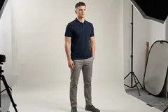Мужское поло на модели