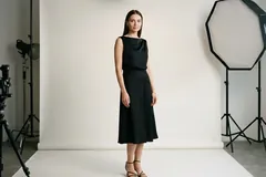 Торжественное платье на модели